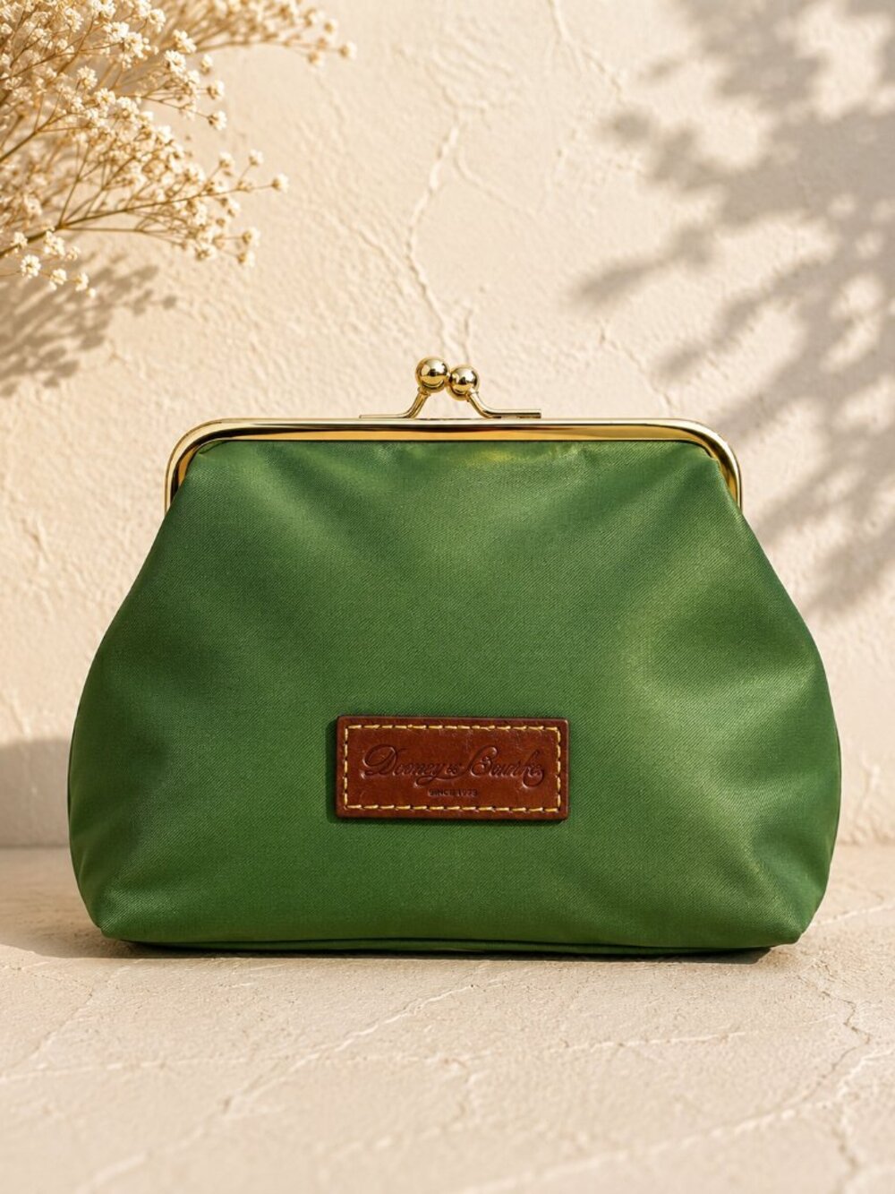 VTG Dooney & Bourke Green Nylon Kiss Lock Coin Purse Cosmetic Pouch